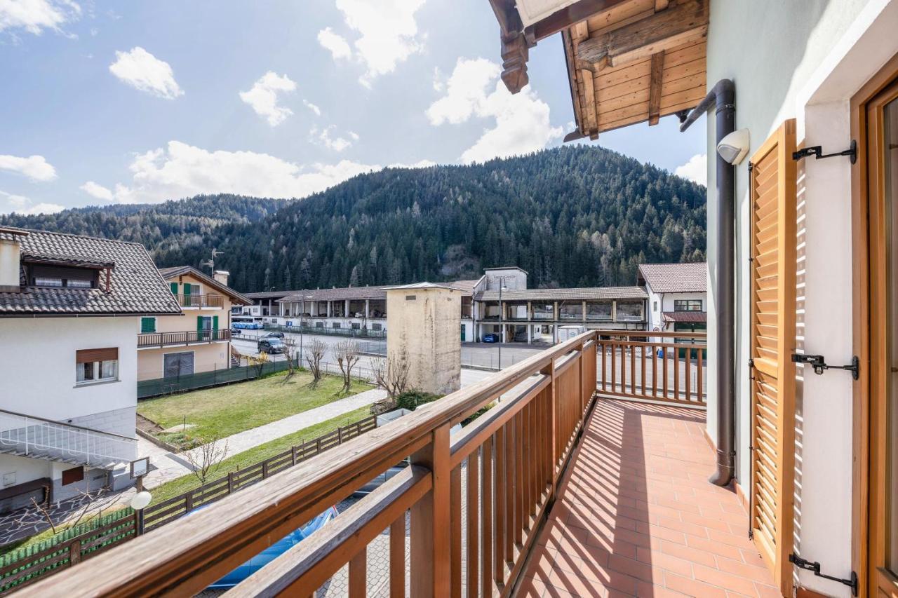 Appartamento Viola Castello-Molina di Fiemme Exterior foto